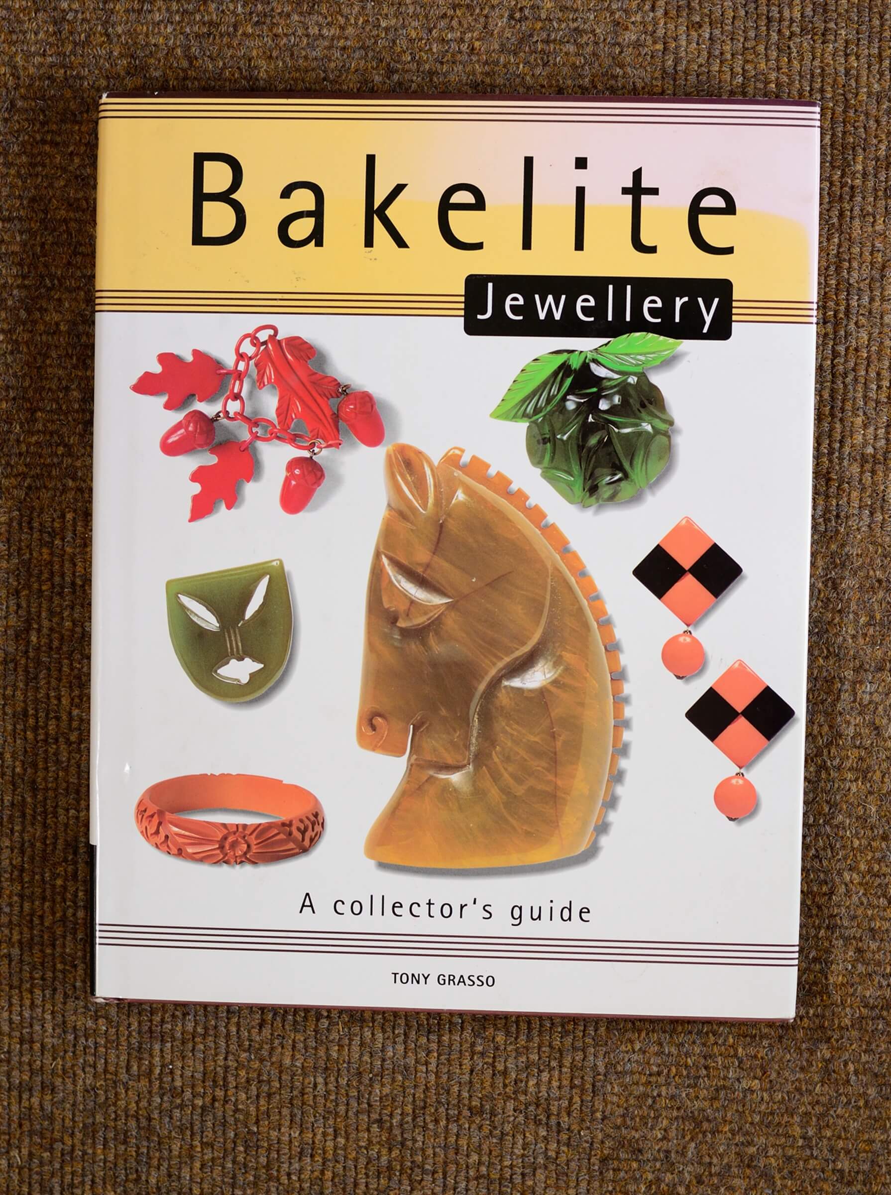 Bakerlite Jewellery